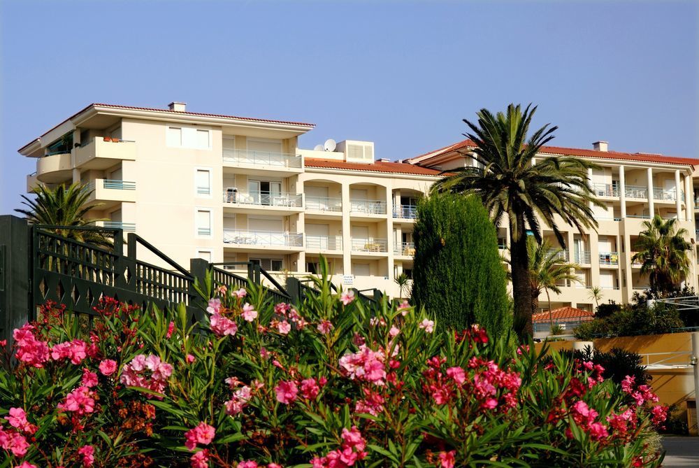 Les Pins Bleus Apartment Juan-les-Pins Exterior photo